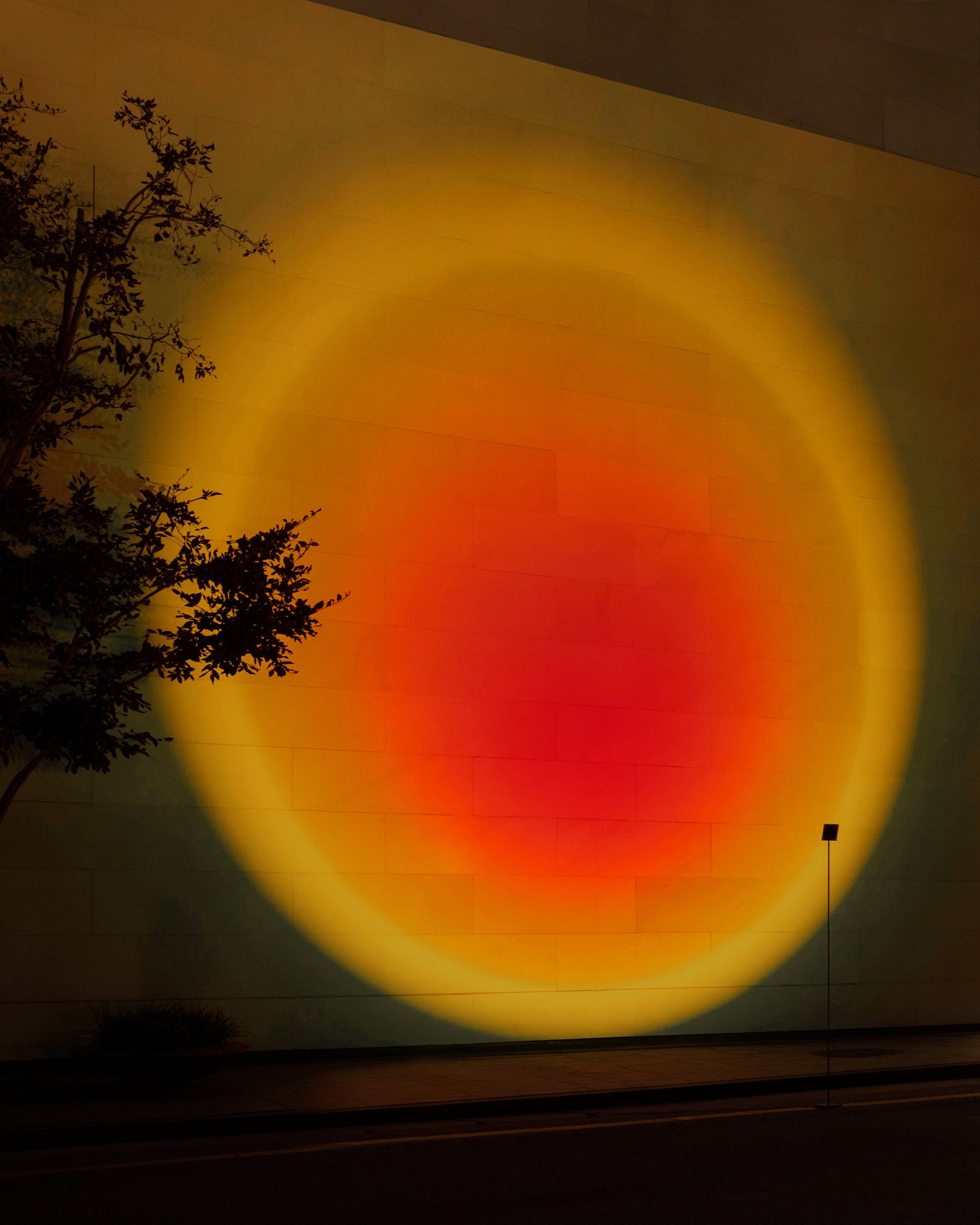 Giga Outdoor | Oversized base