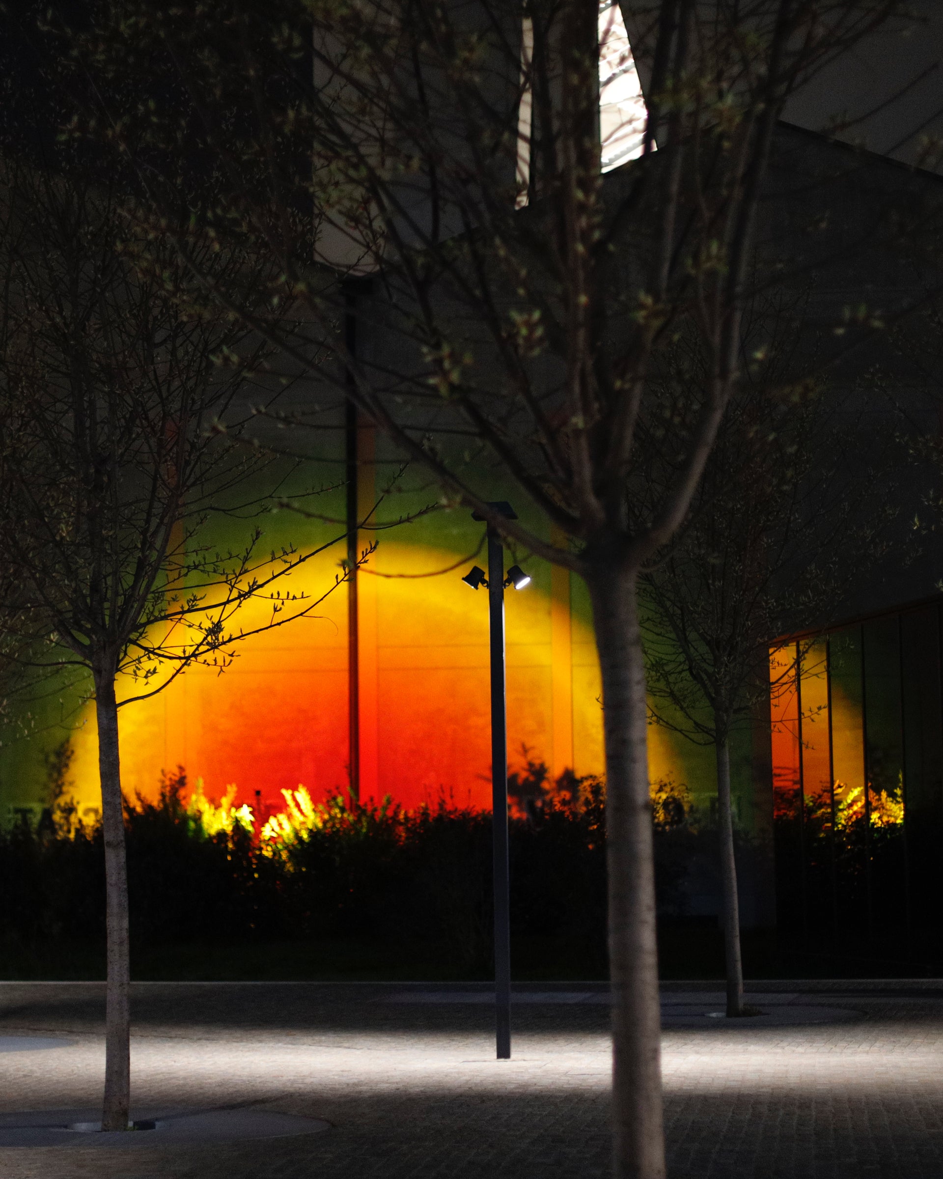 Giga Outdoor | Oversized base